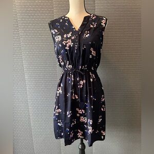 41 Hawthorn Notched Neck Floral Mini Dress